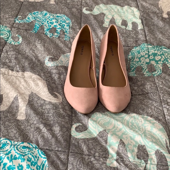 torrid Shoes - Torrid Pink Suede Block Heels
